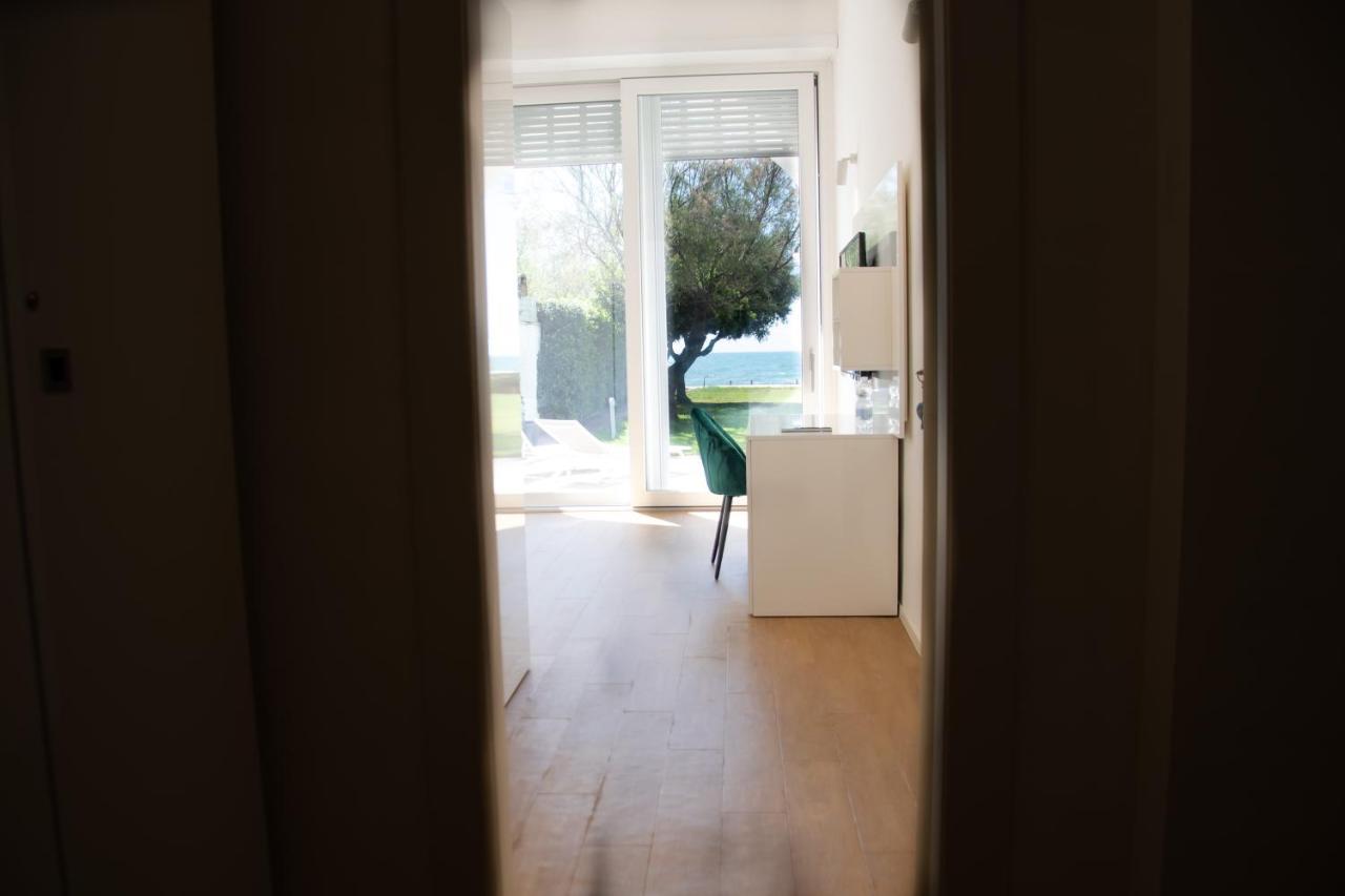 Villa degli Squali Suite Home Terracina Esterno foto