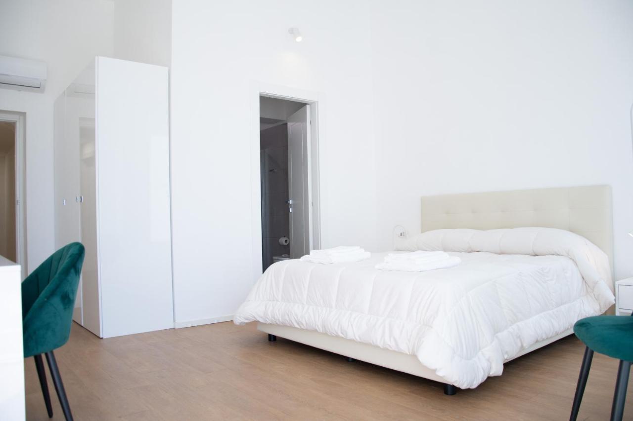 Villa degli Squali Suite Home Terracina Esterno foto