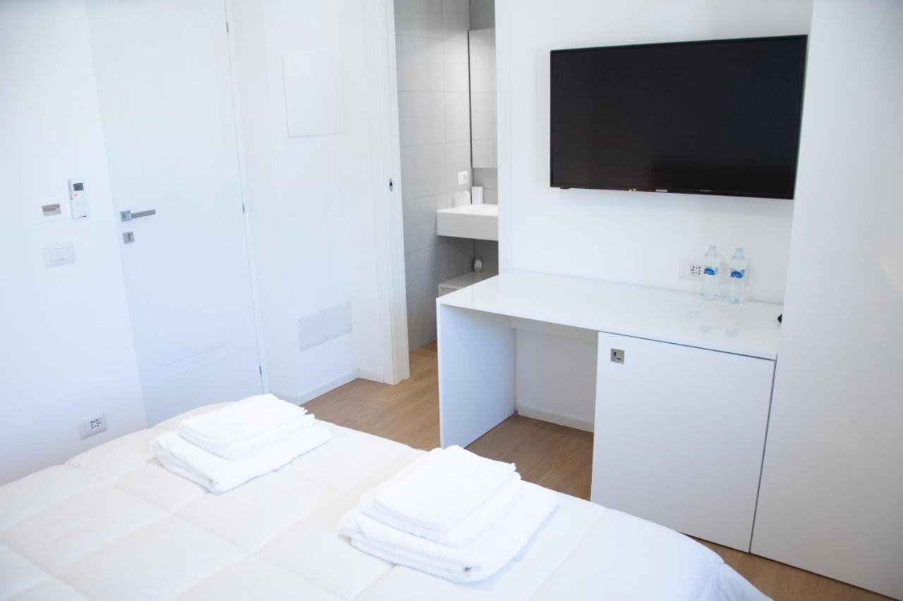 Villa degli Squali Suite Home Terracina Esterno foto