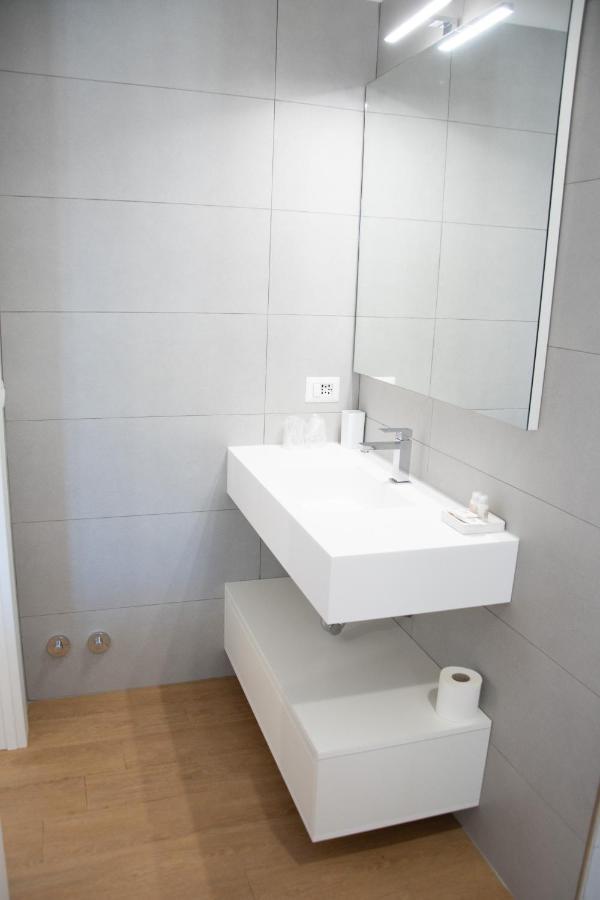 Villa degli Squali Suite Home Terracina Esterno foto